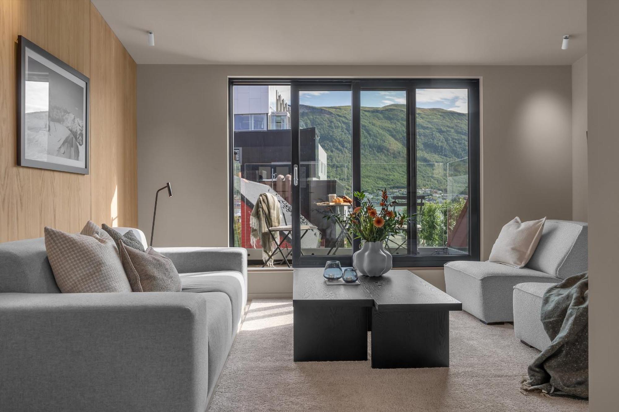 The Loft - Central Top Floor Apartment With 4 Bedrooms Tromsø Exteriör bild